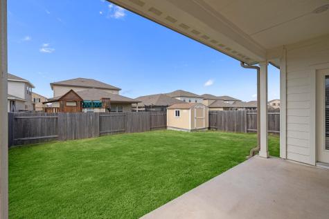 1011 Round Bale Road Hutto TX 78634