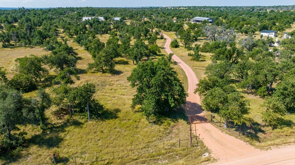 1282 Vintage Oaks Drive Doss TX 78618