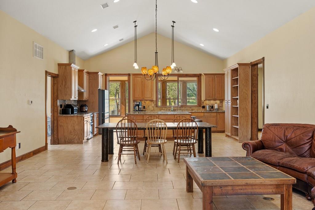 1282 Vintage Oaks Drive Doss TX 78618