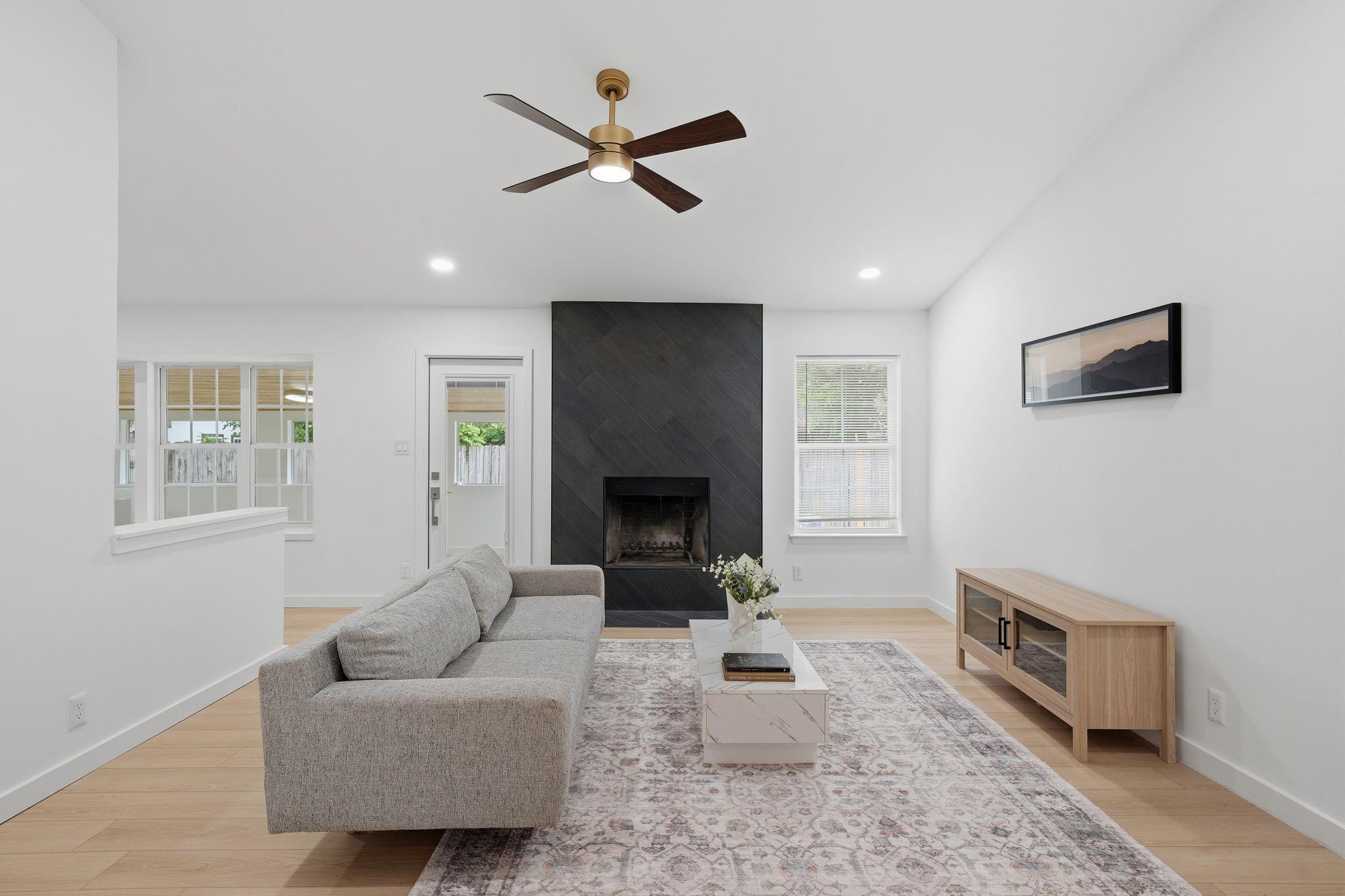 6804 Meadow Run Austin TX 78745