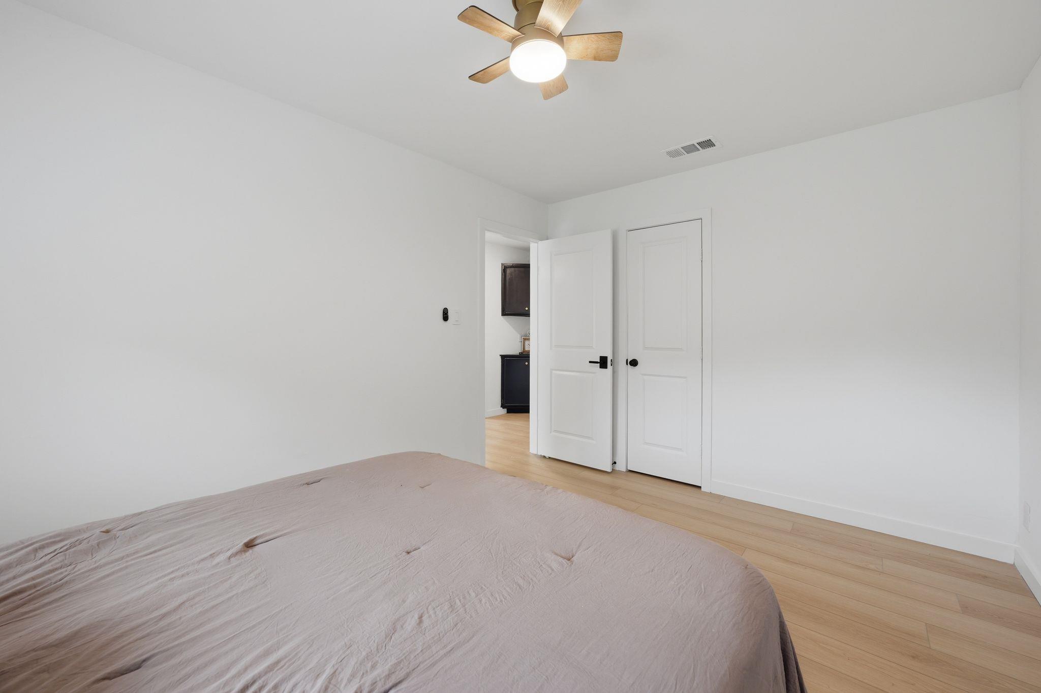 6804 Meadow Run Austin TX 78745