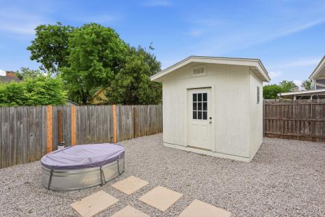 6804 Meadow Run Austin TX 78745