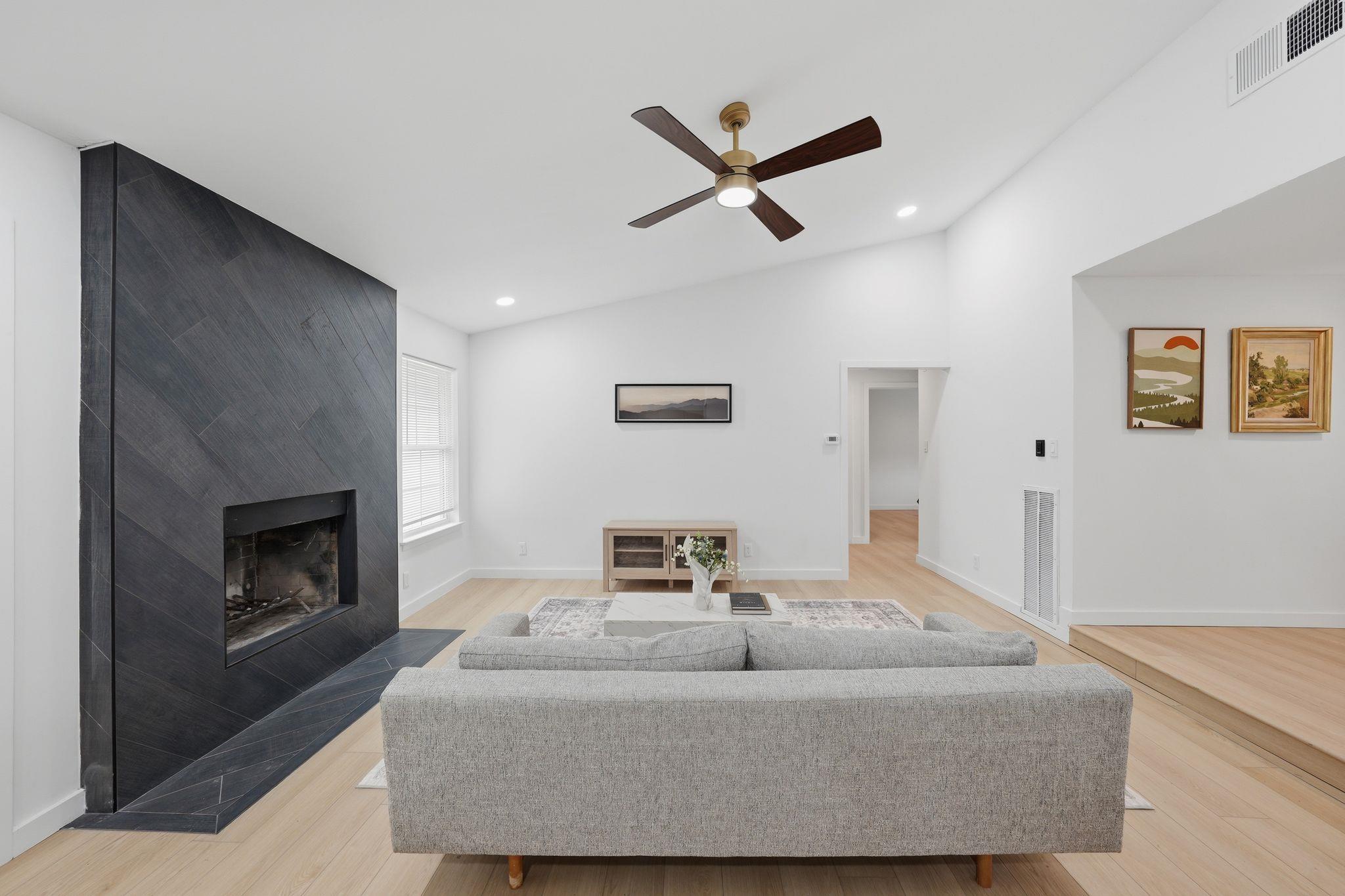 6804 Meadow Run Austin TX 78745