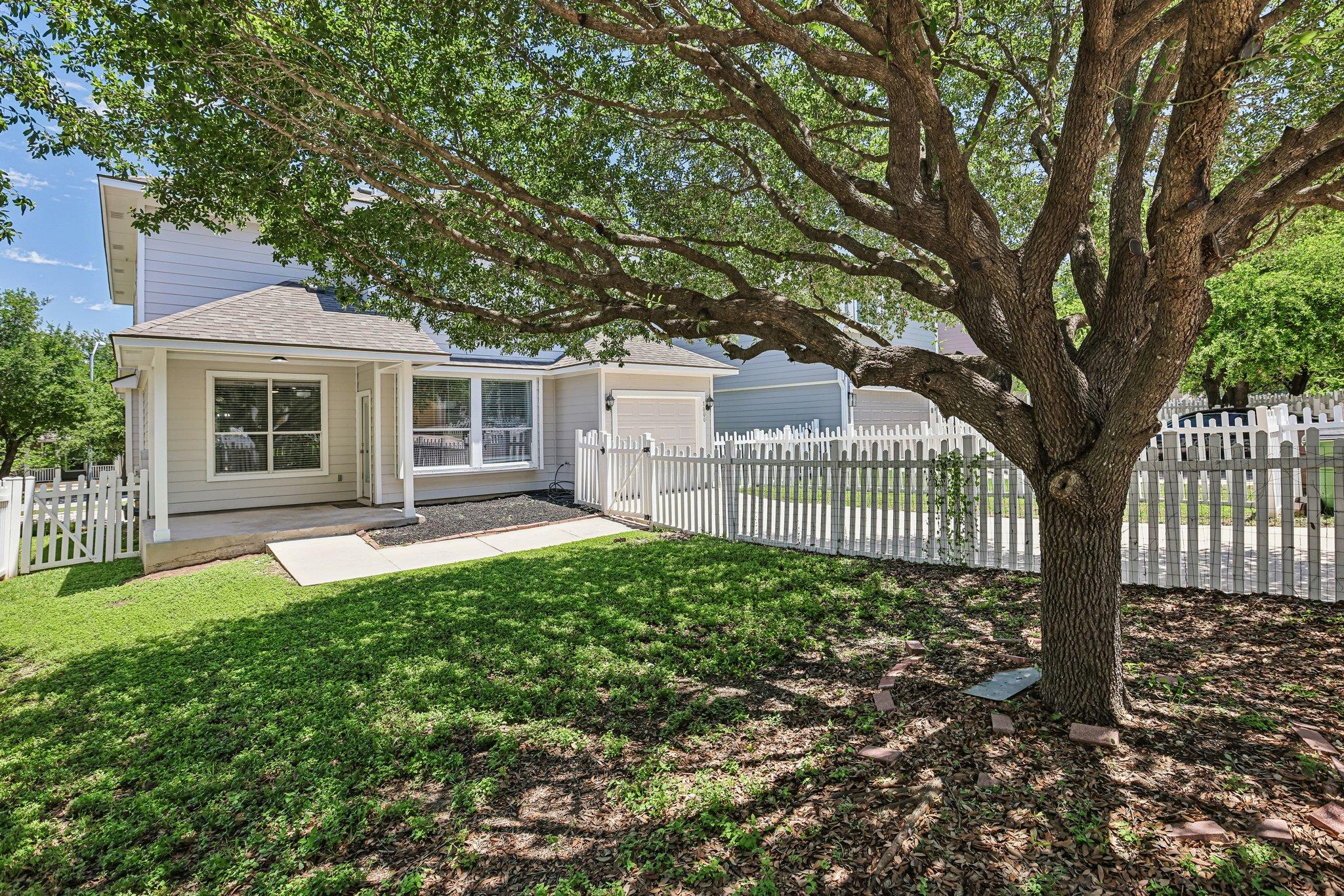 1000 Monadale Trail Round Rock TX 78664