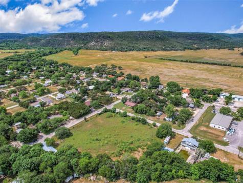 201 Oak Drive Canyon Lake TX 78132