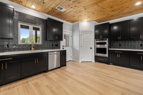 705 Sloan Street Taylor TX 76574