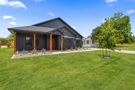 705 Sloan Street Taylor TX 76574