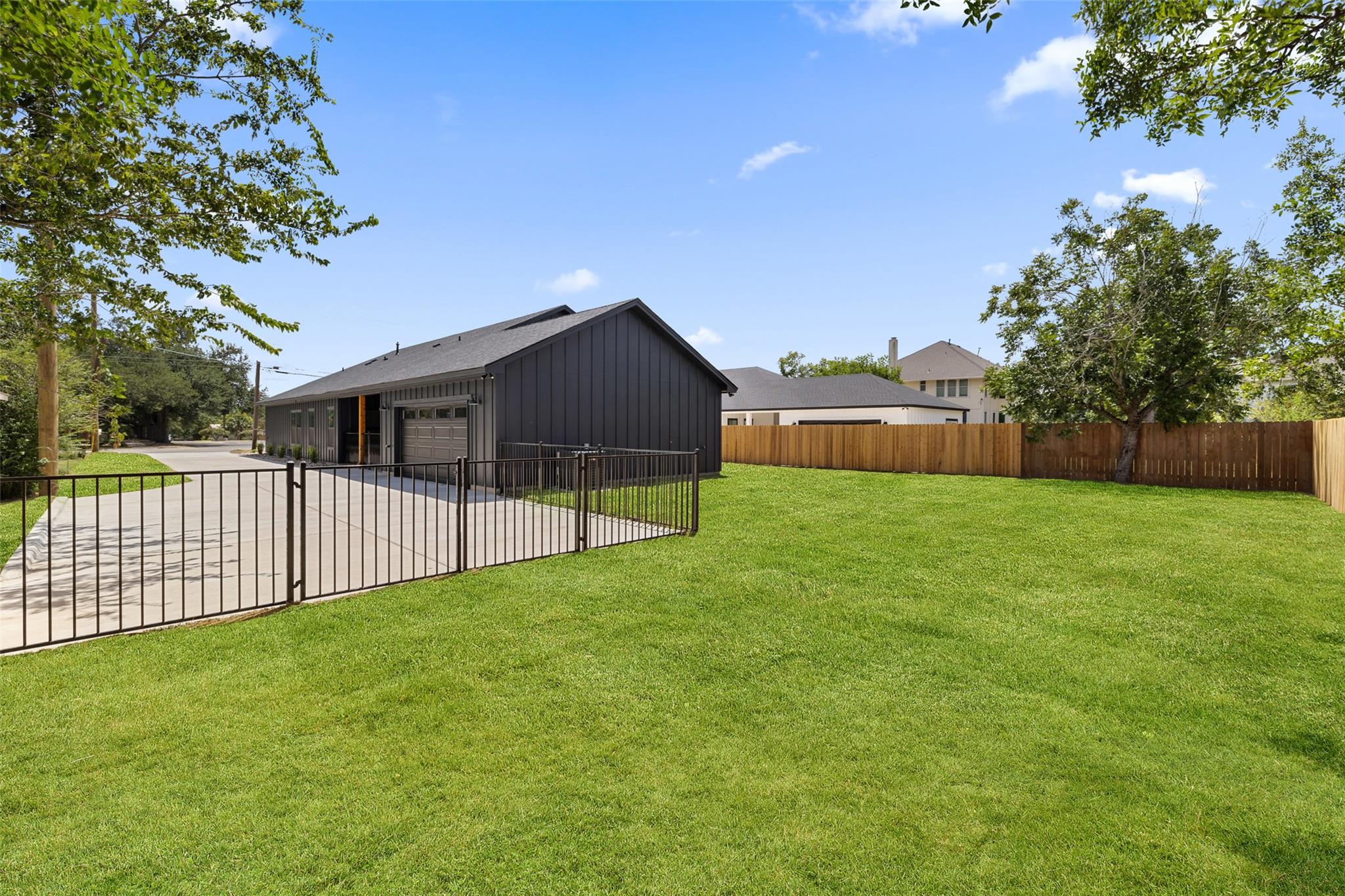 705 Sloan Street Taylor TX 76574