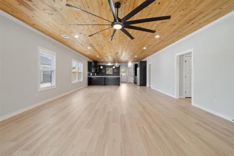 705 Sloan Street Taylor TX 76574