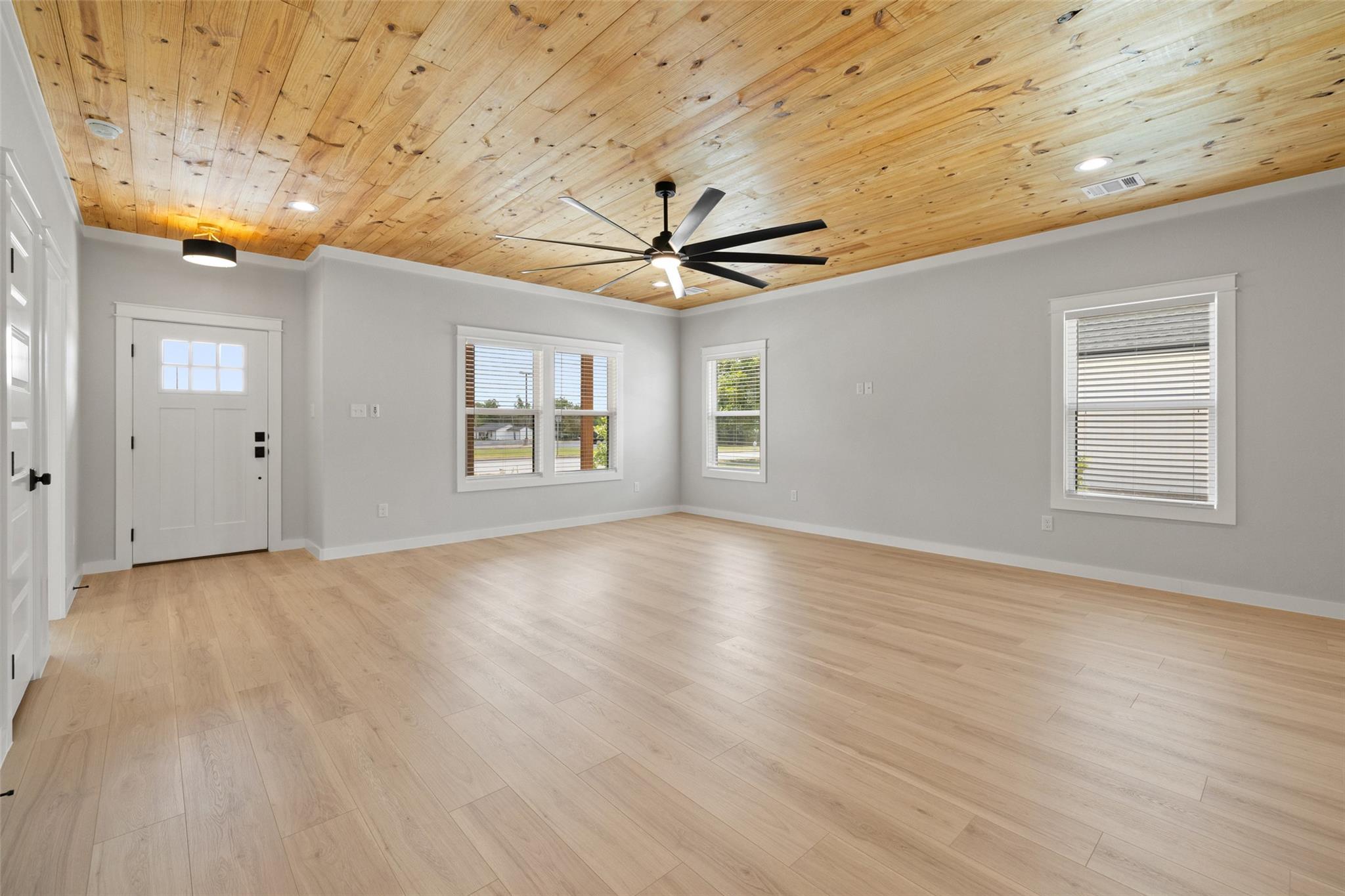 705 Sloan Street Taylor TX 76574
