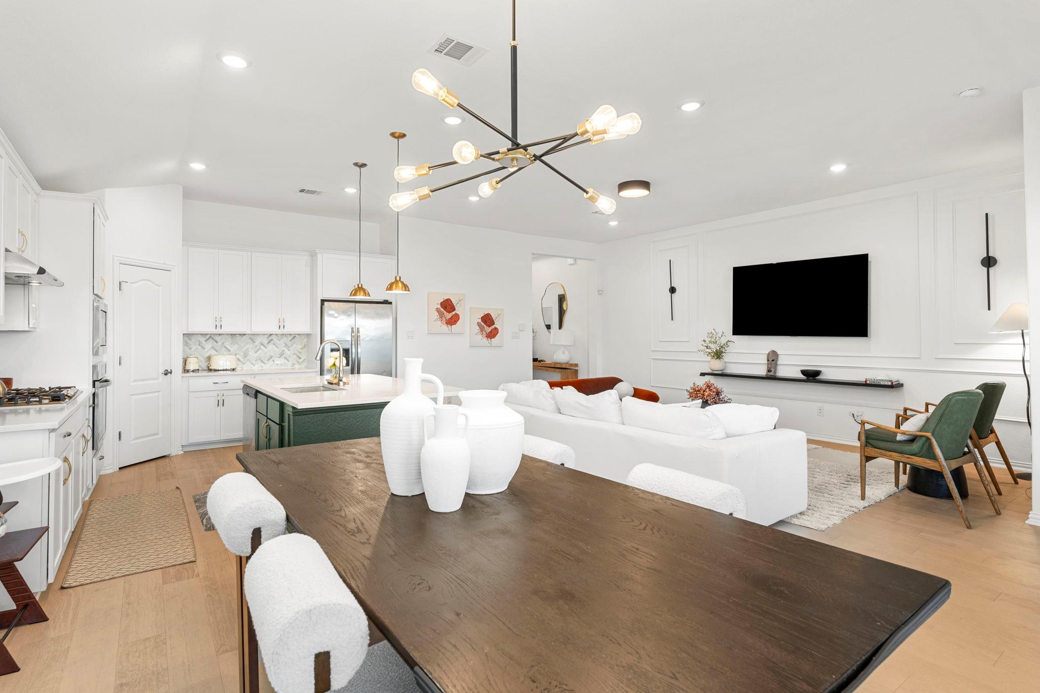 463 Oleander Loop Buda TX 78610