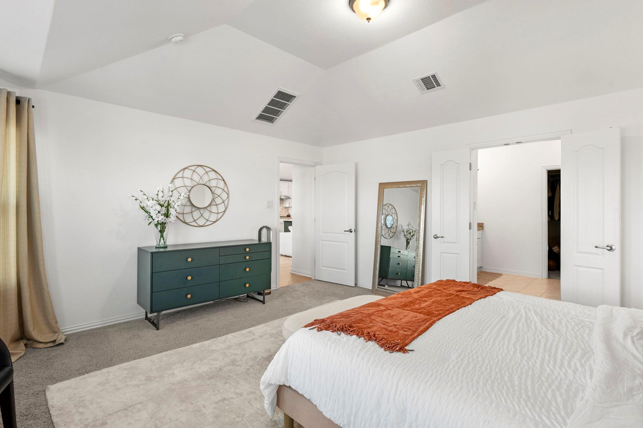 463 Oleander Loop Buda TX 78610