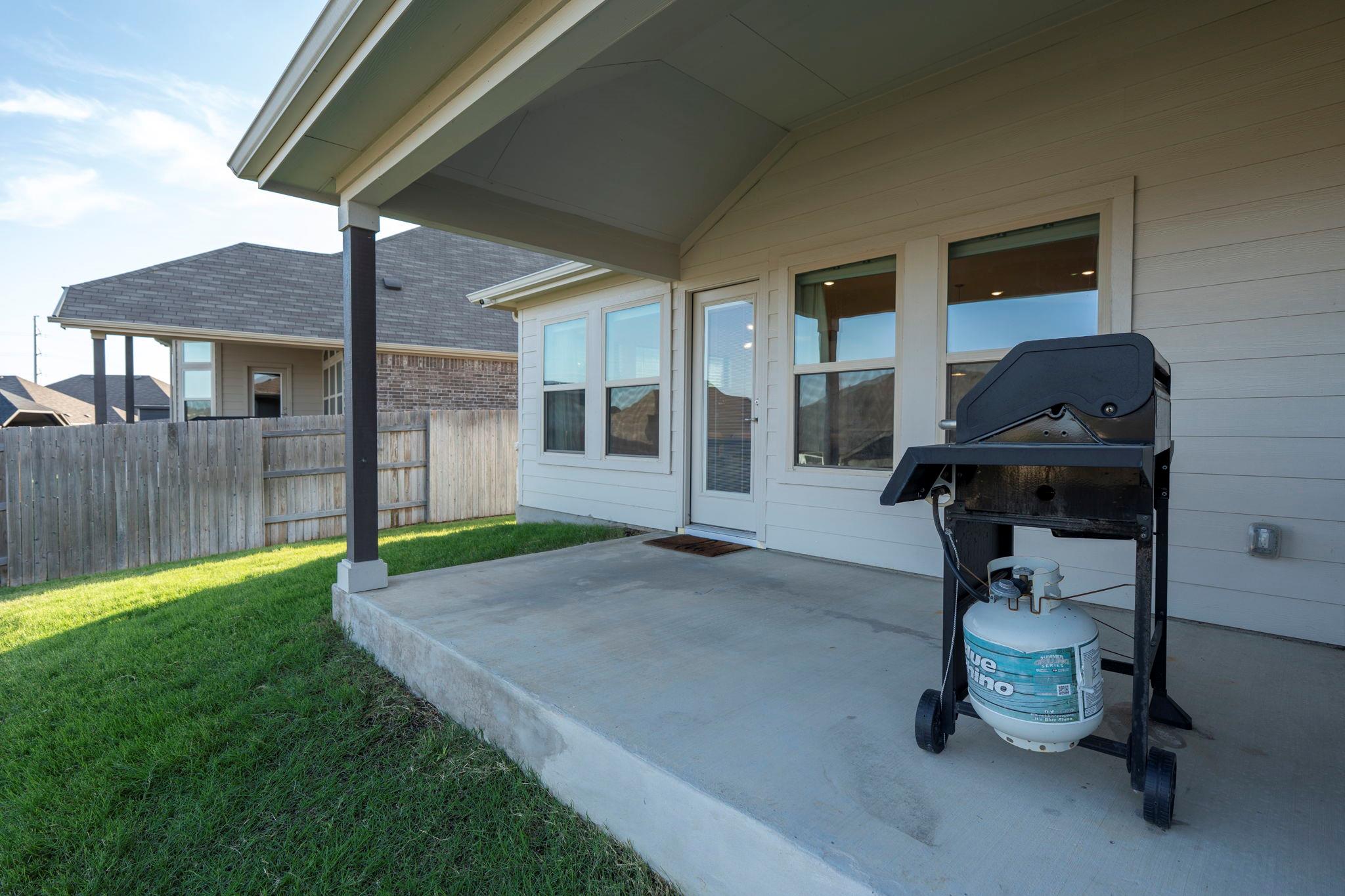 463 Oleander Loop Buda TX 78610
