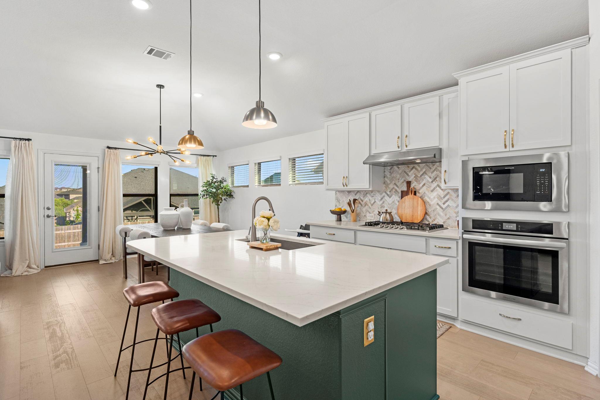 463 Oleander Loop Buda TX 78610