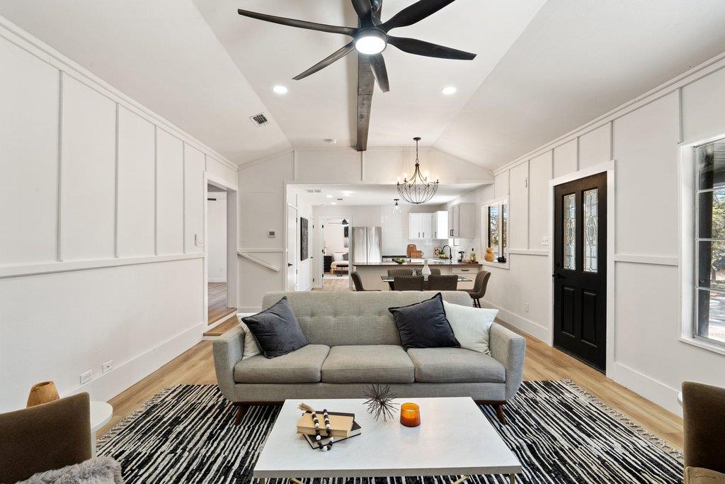 234 Woodcreek Drive Wimberley TX 78676