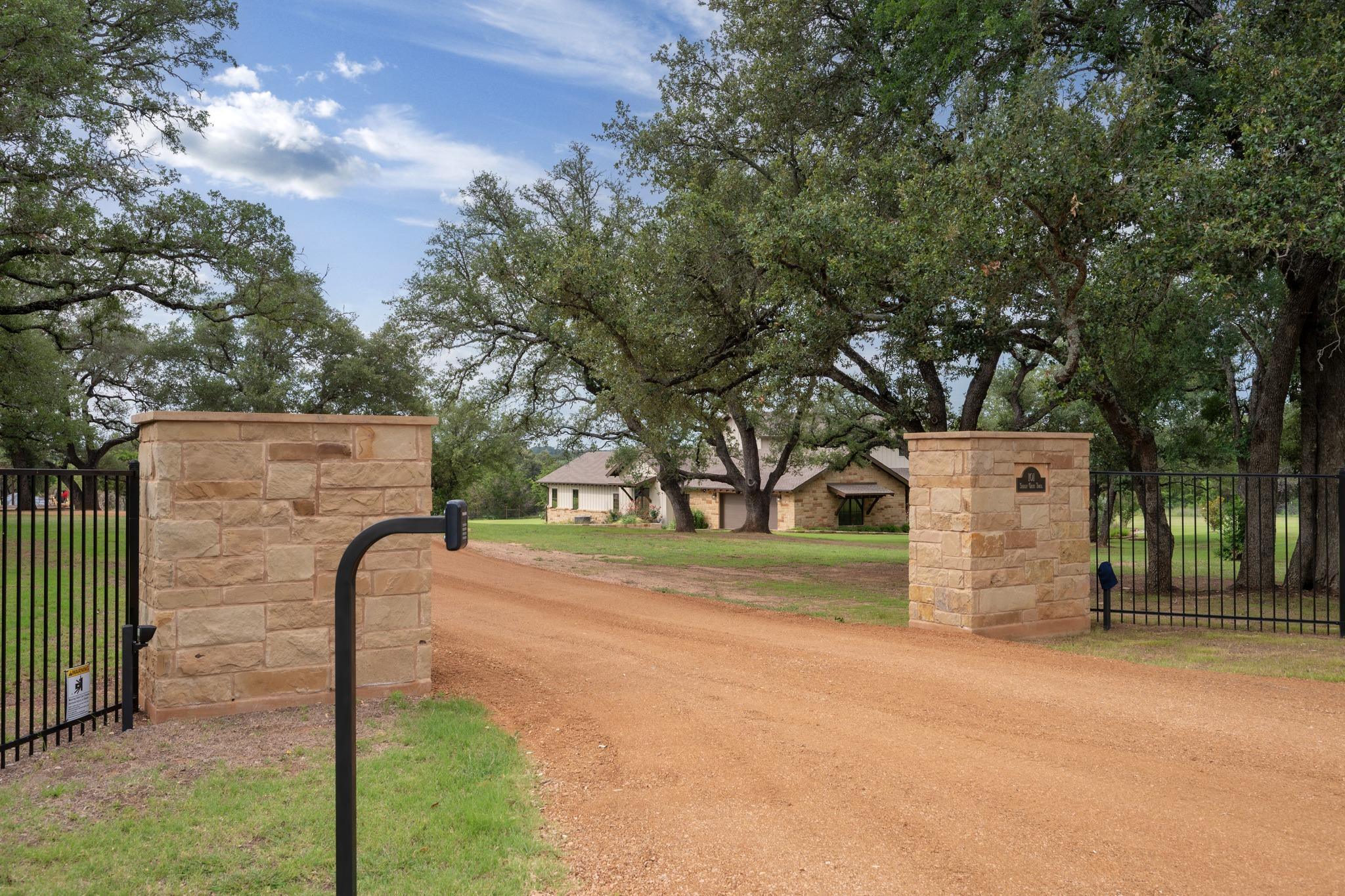 101 Shady Oaks Trail Liberty Hill TX 78642