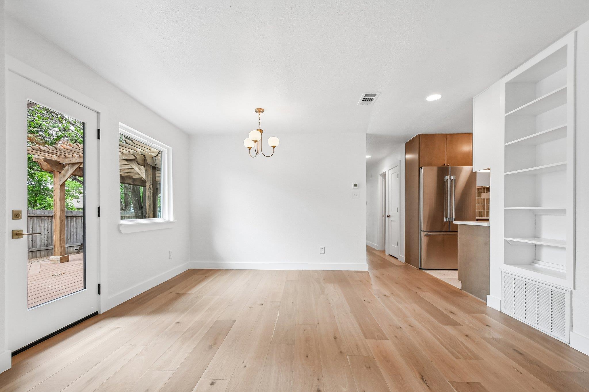 3216 Plantation Road Austin TX 78745