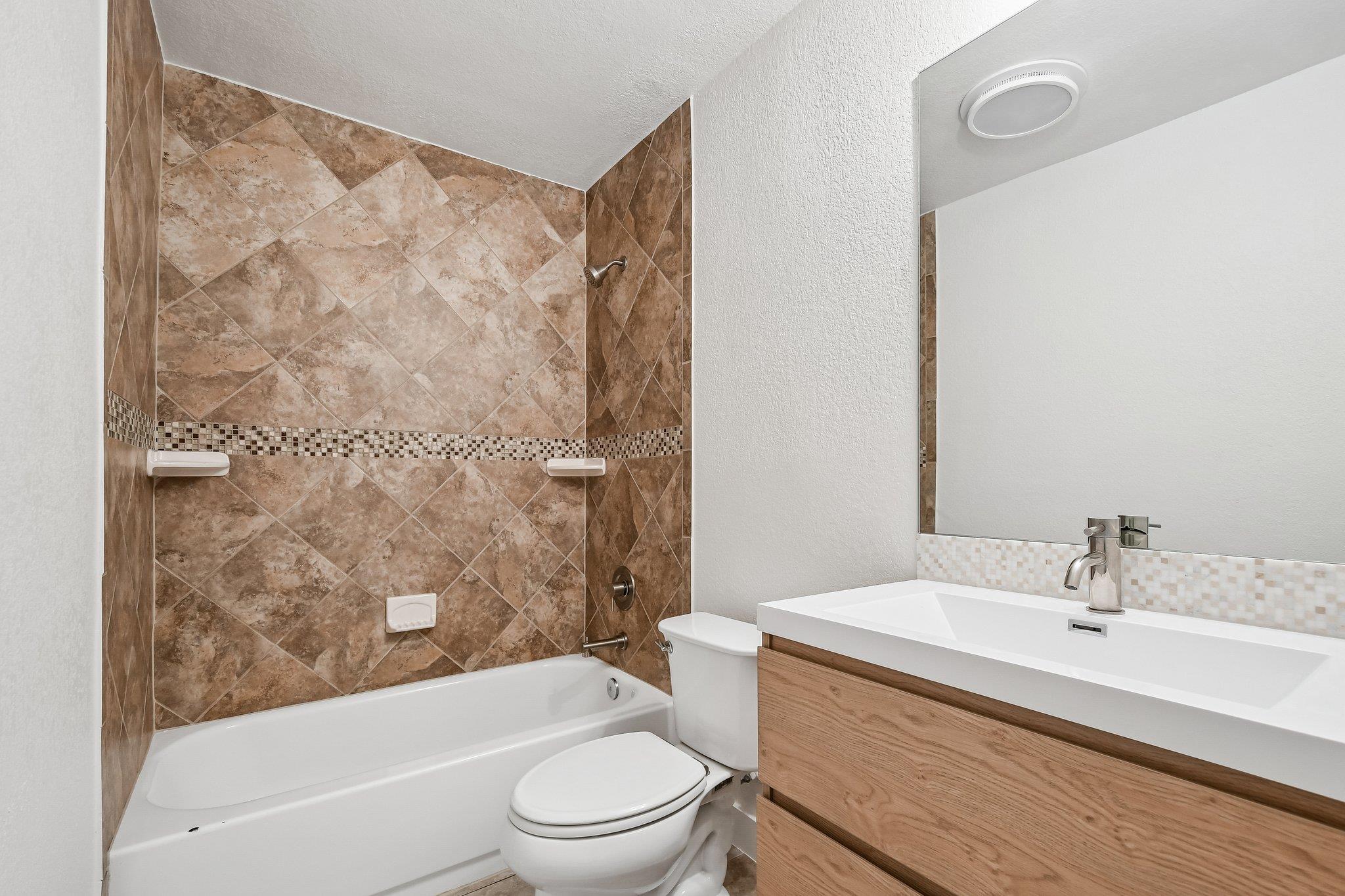 3216 Plantation Road Austin TX 78745