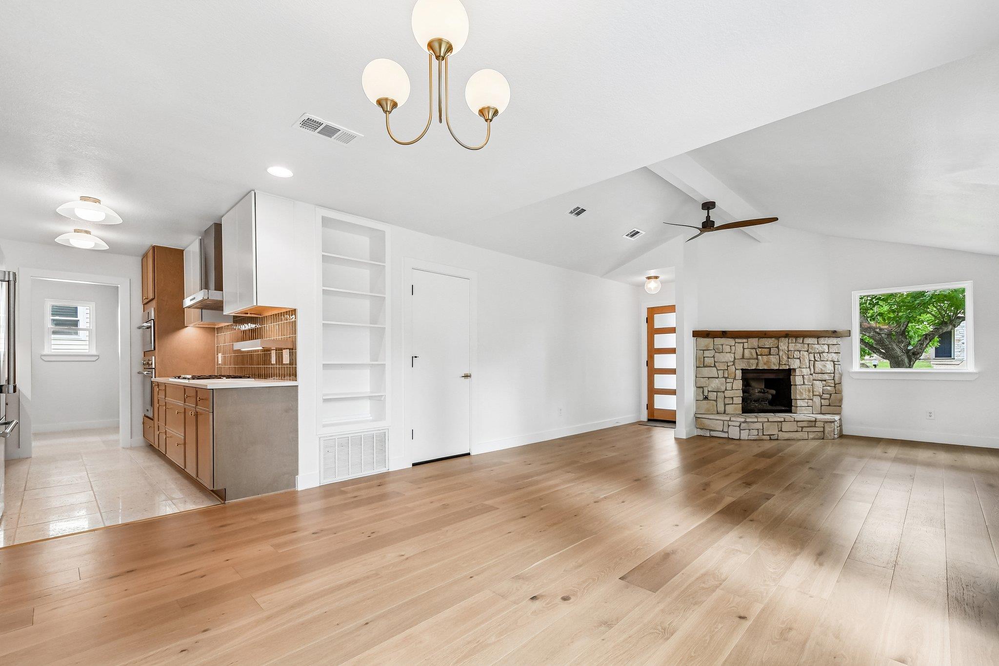 3216 Plantation Road Austin TX 78745