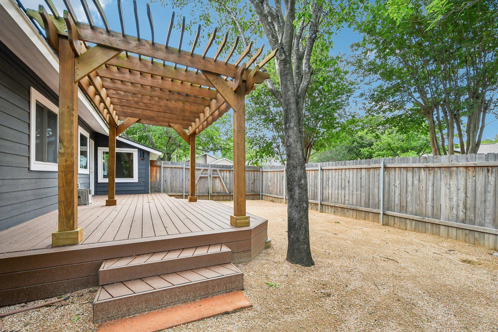 3216 Plantation Road Austin TX 78745
