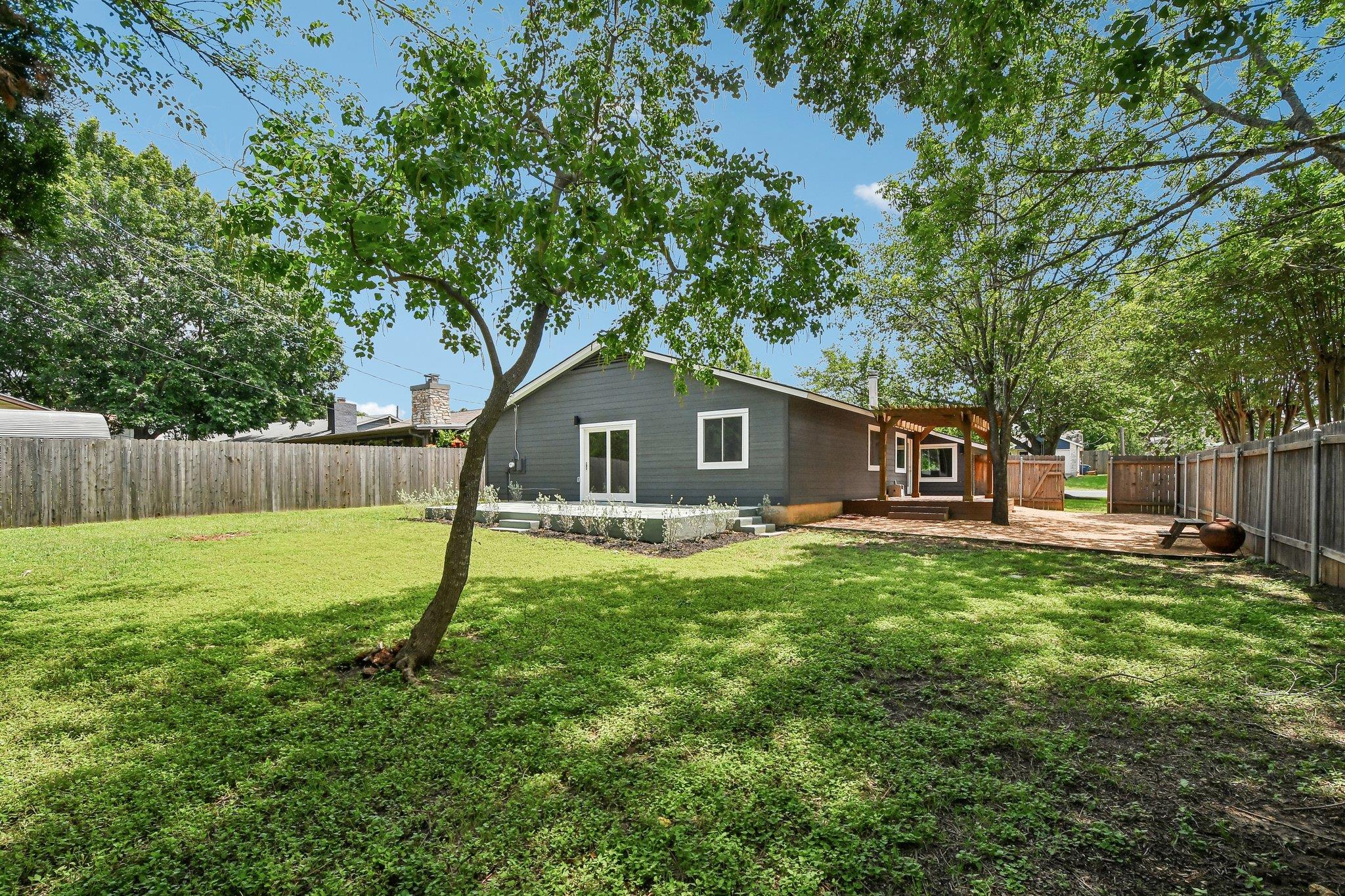 3216 Plantation Road Austin TX 78745
