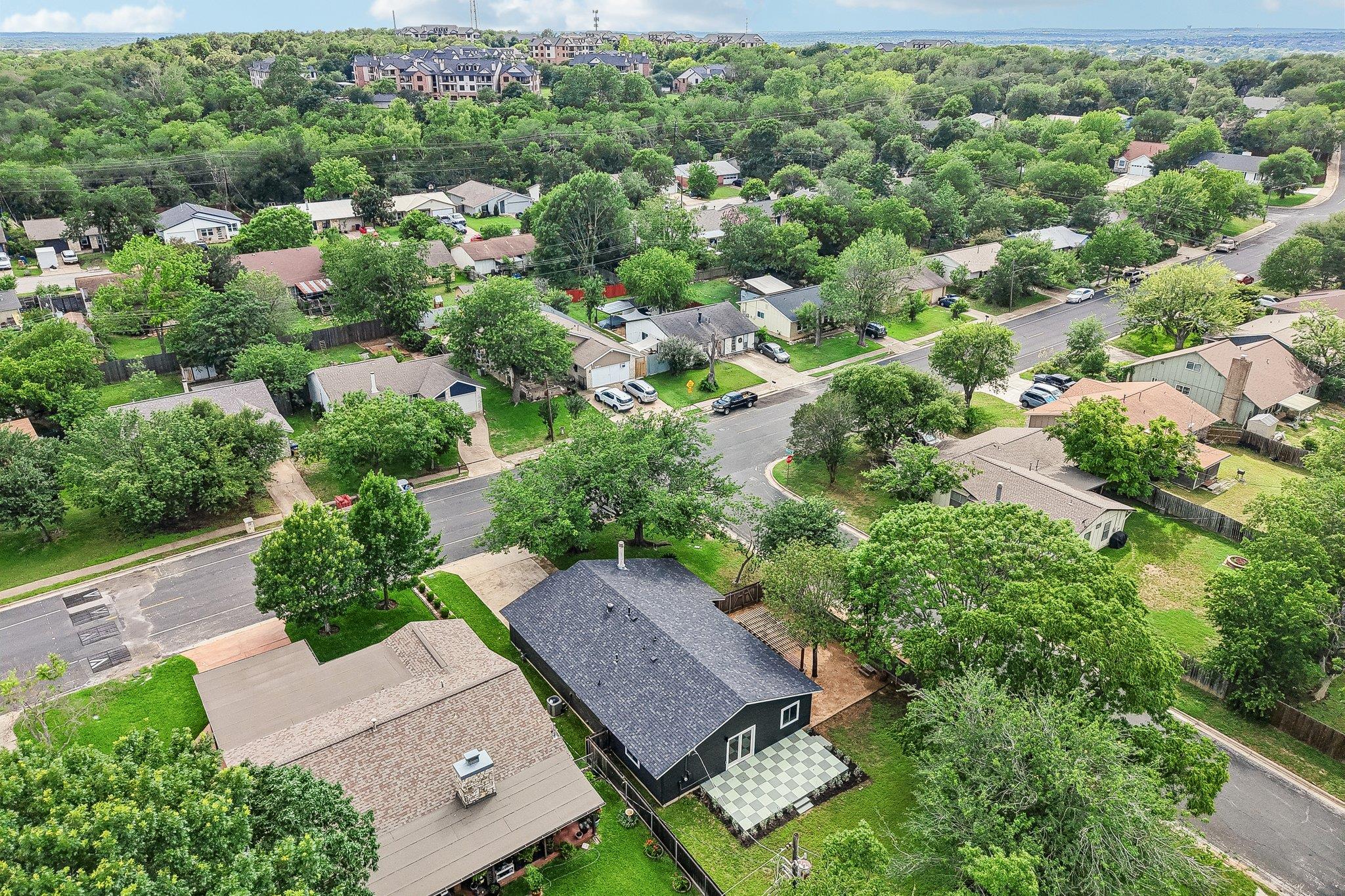 3216 Plantation Road Austin TX 78745