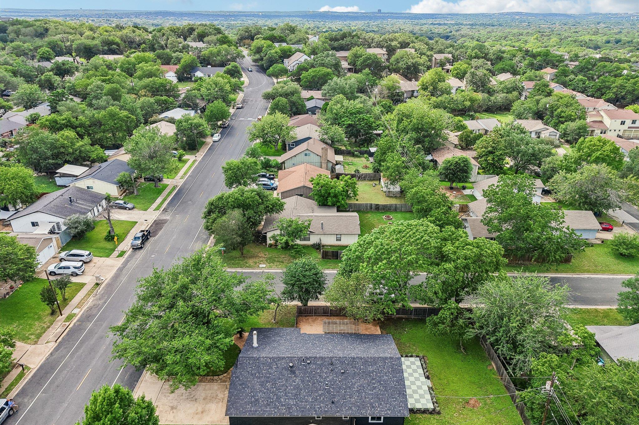 3216 Plantation Road Austin TX 78745
