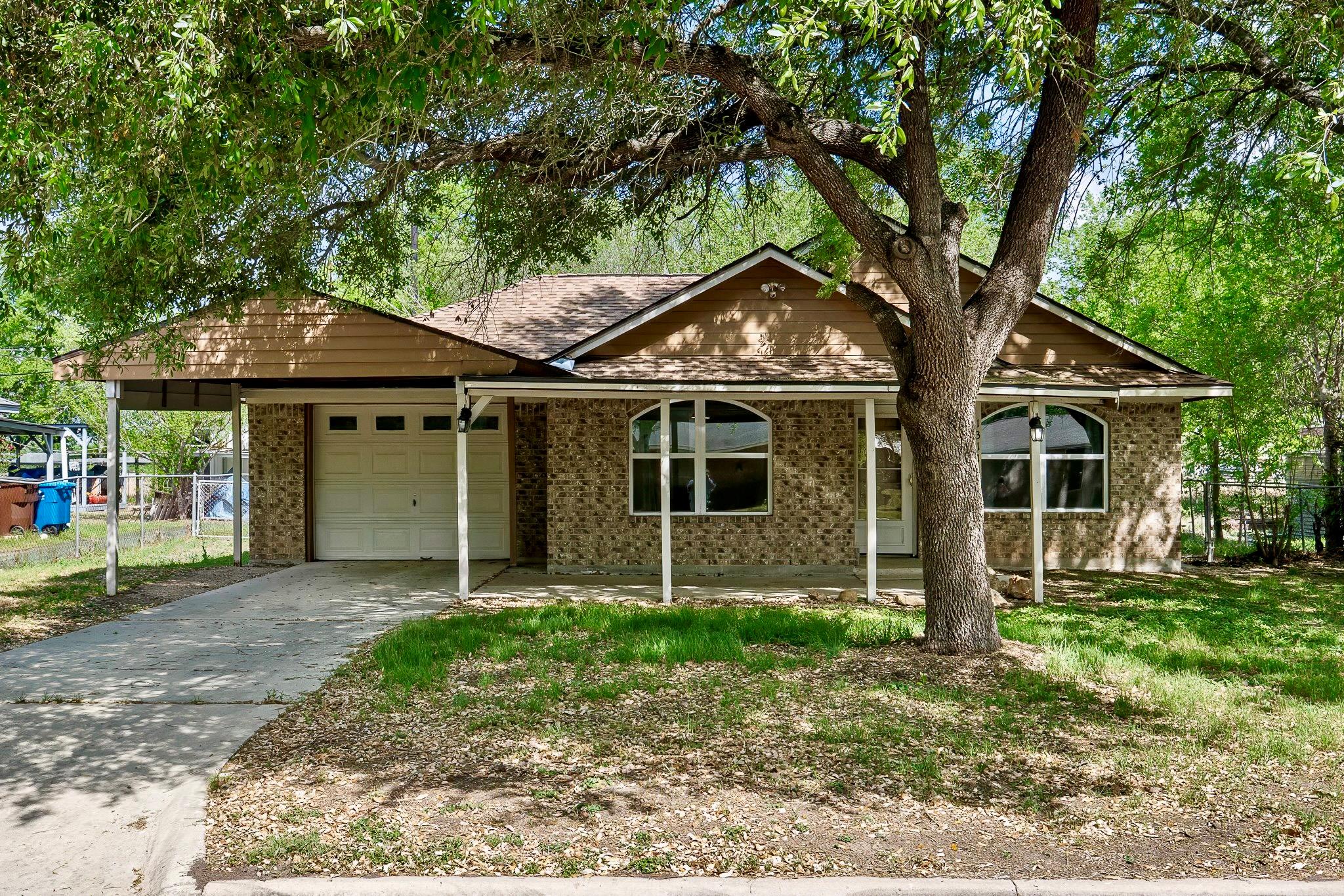 1311 Monte Vista Drive Lockhart TX 78644
