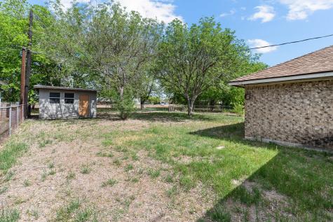 1311 Monte Vista Drive Lockhart TX 78644