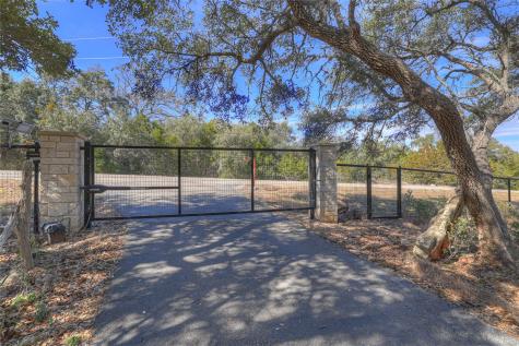 150 Hidden Hollow New Braunfels TX 78132