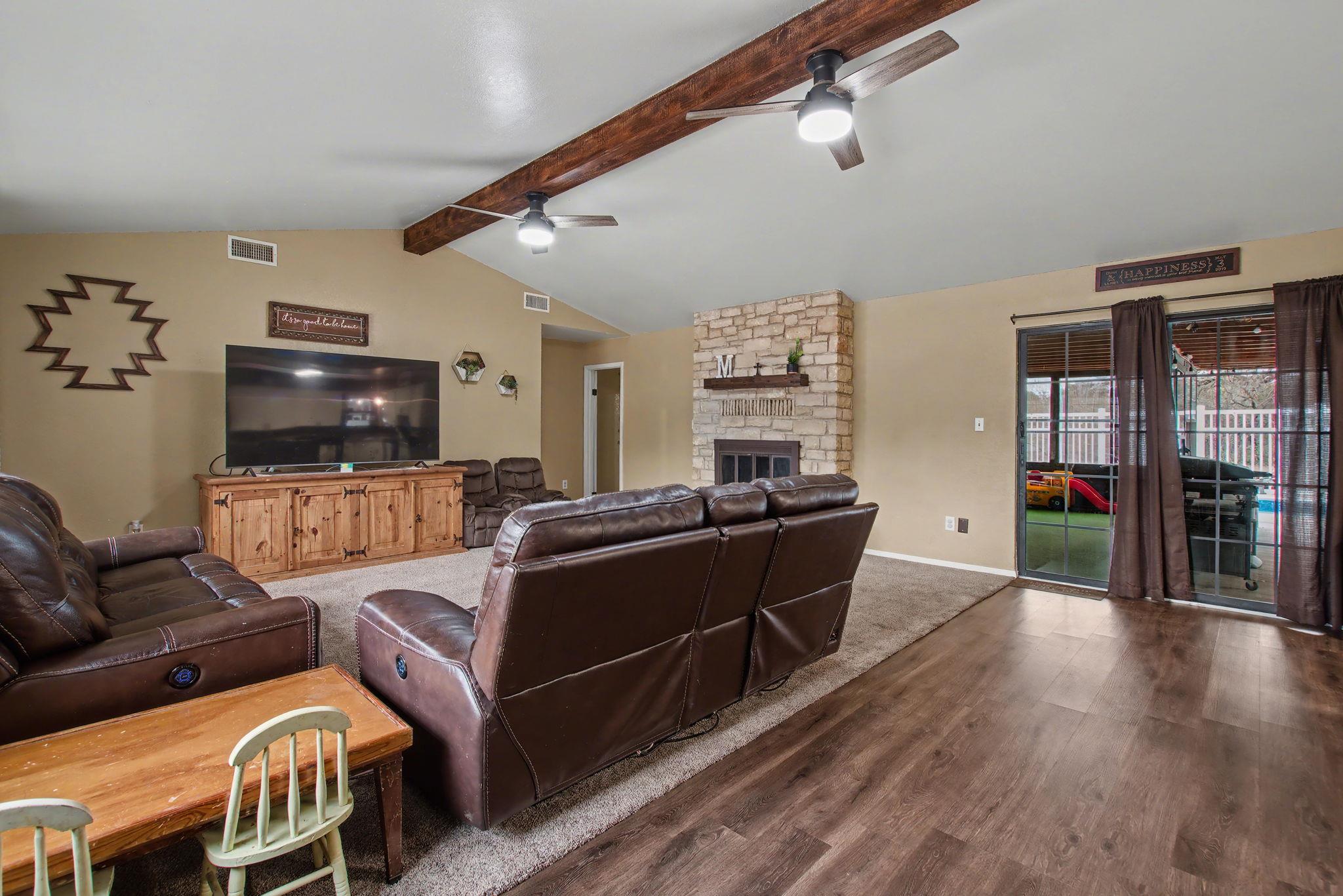 1109 County Road 132a Kingsland TX 78639