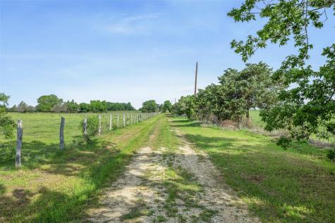 2158 County Road 225 Caldwell TX 77836