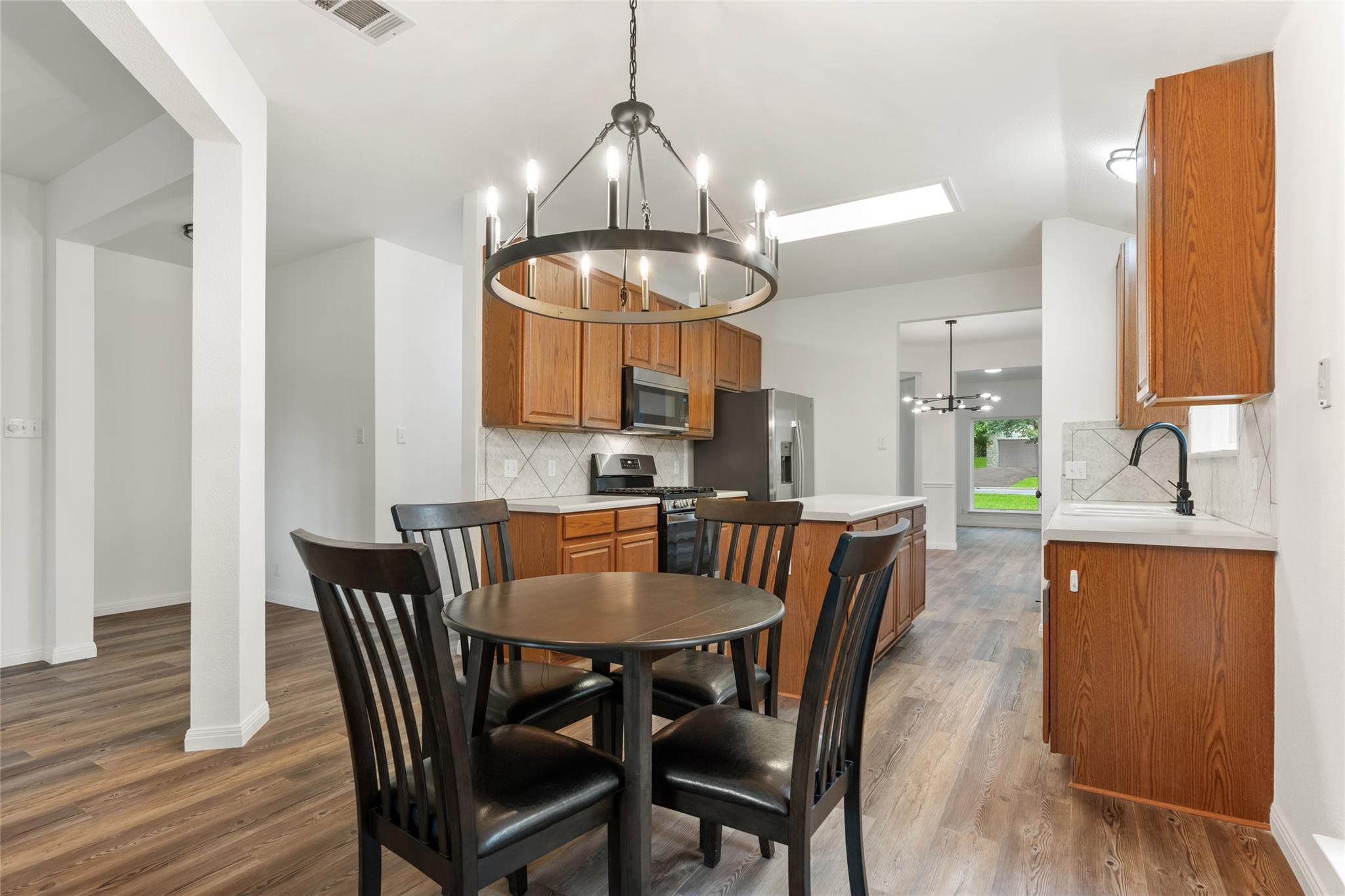 608 Haleys Cove Leander TX 78641