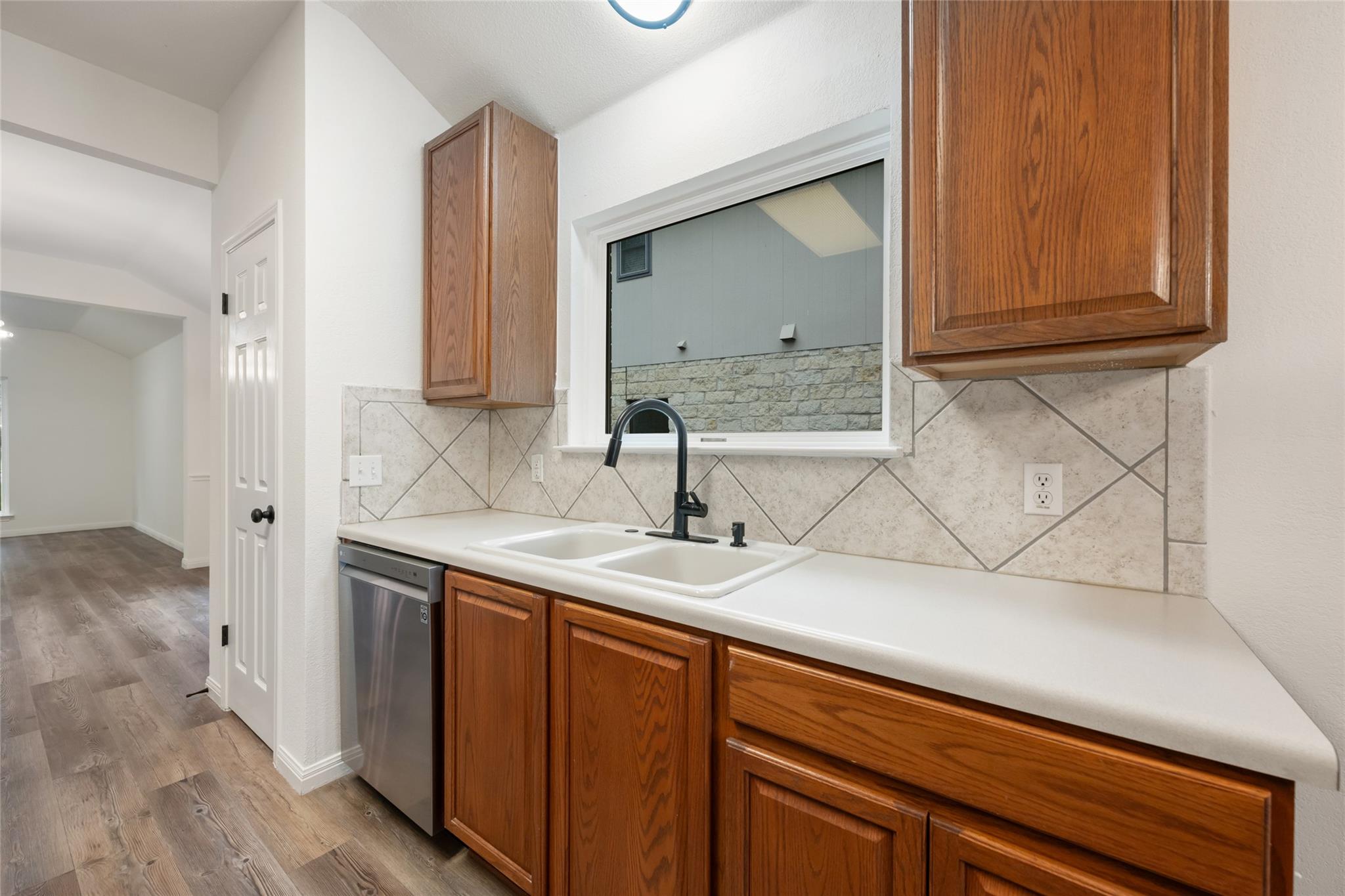608 Haleys Cove Leander TX 78641