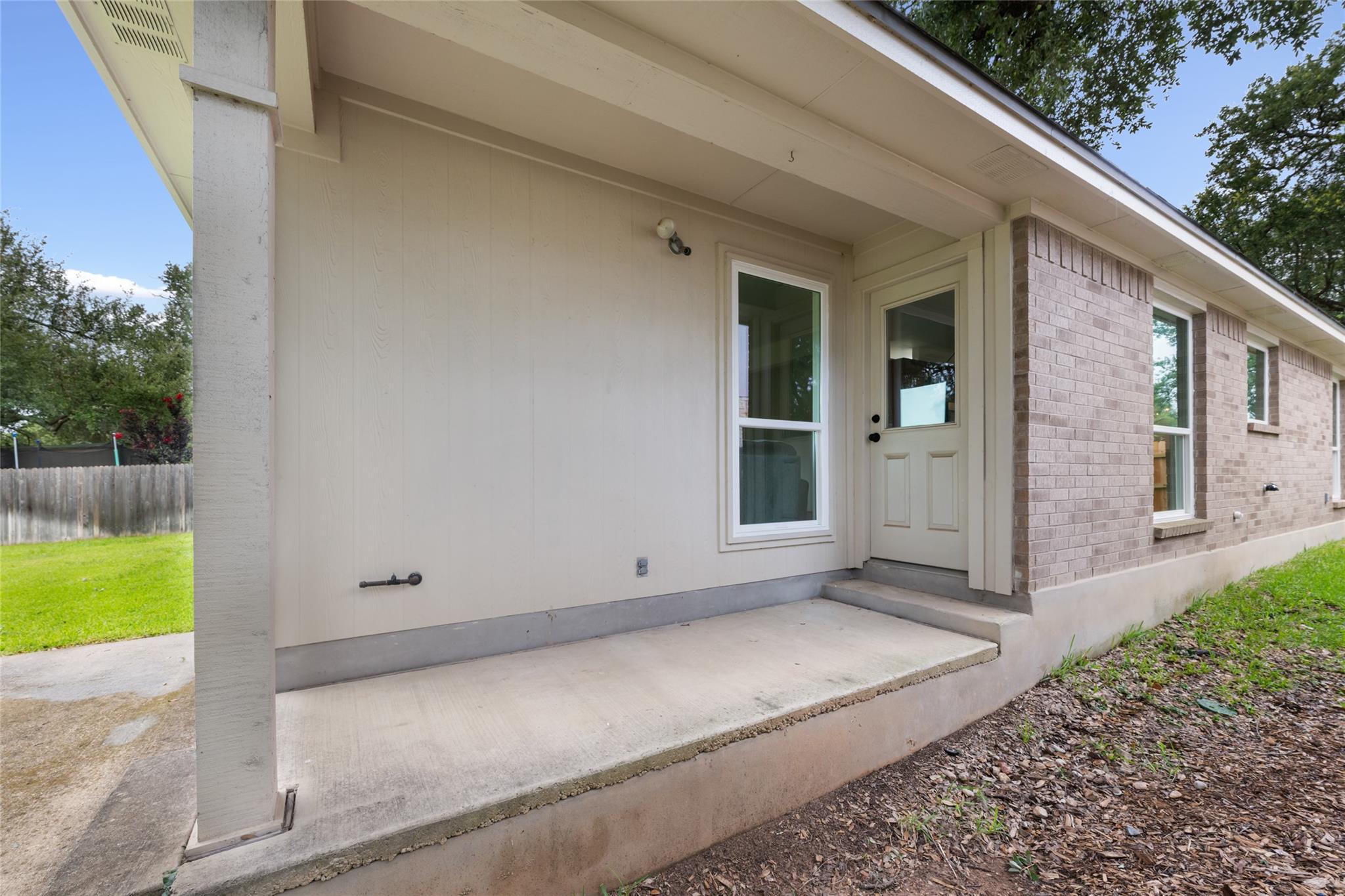 608 Haleys Cove Leander TX 78641