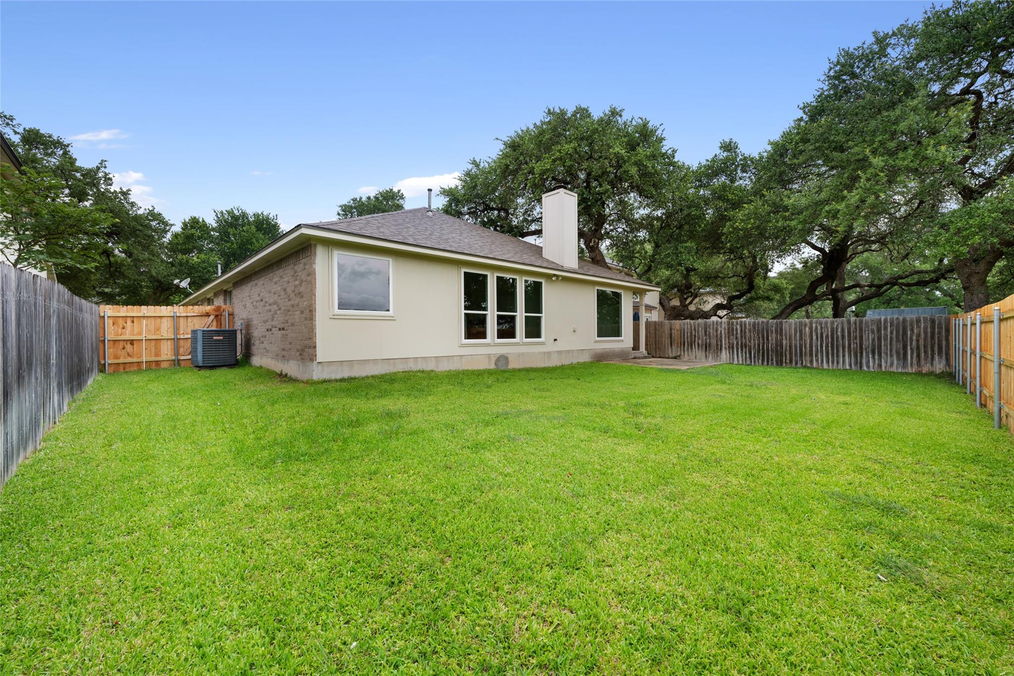 608 Haleys Cove Leander TX 78641