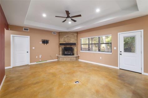 122 N Pohakea Drive Bastrop TX 78602