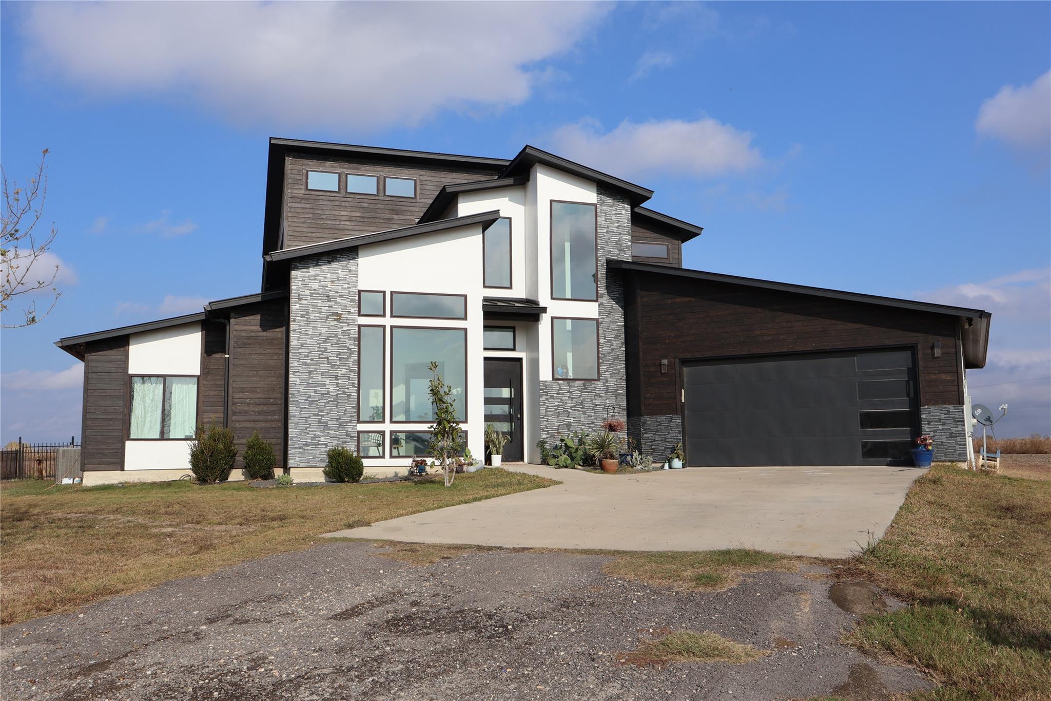 17216 Lund Carlson Road Elgin TX 78621