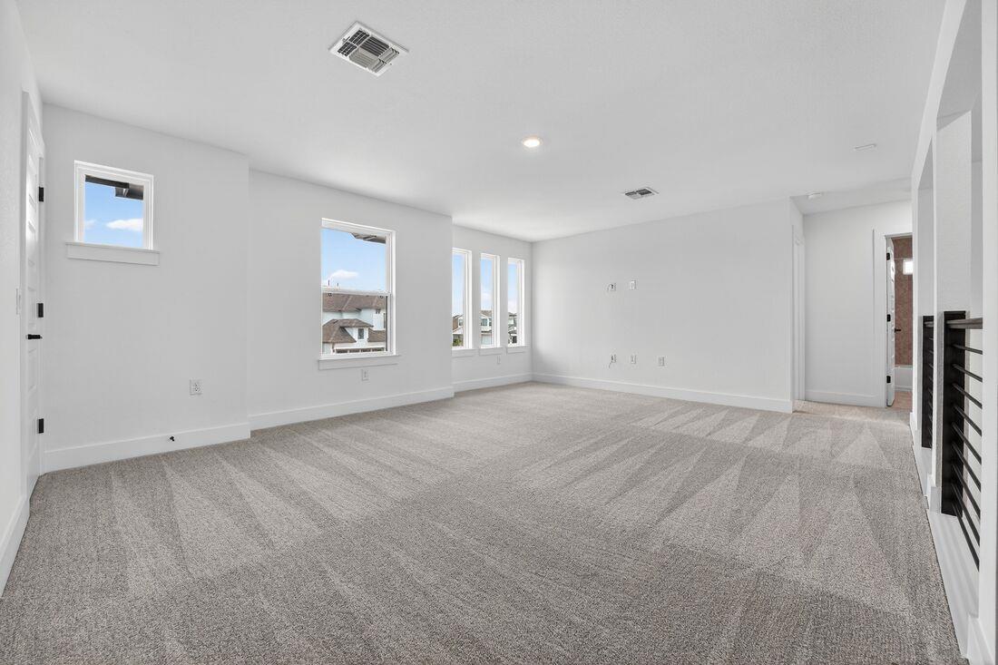 8608 Turaco Trail Austin TX 78744