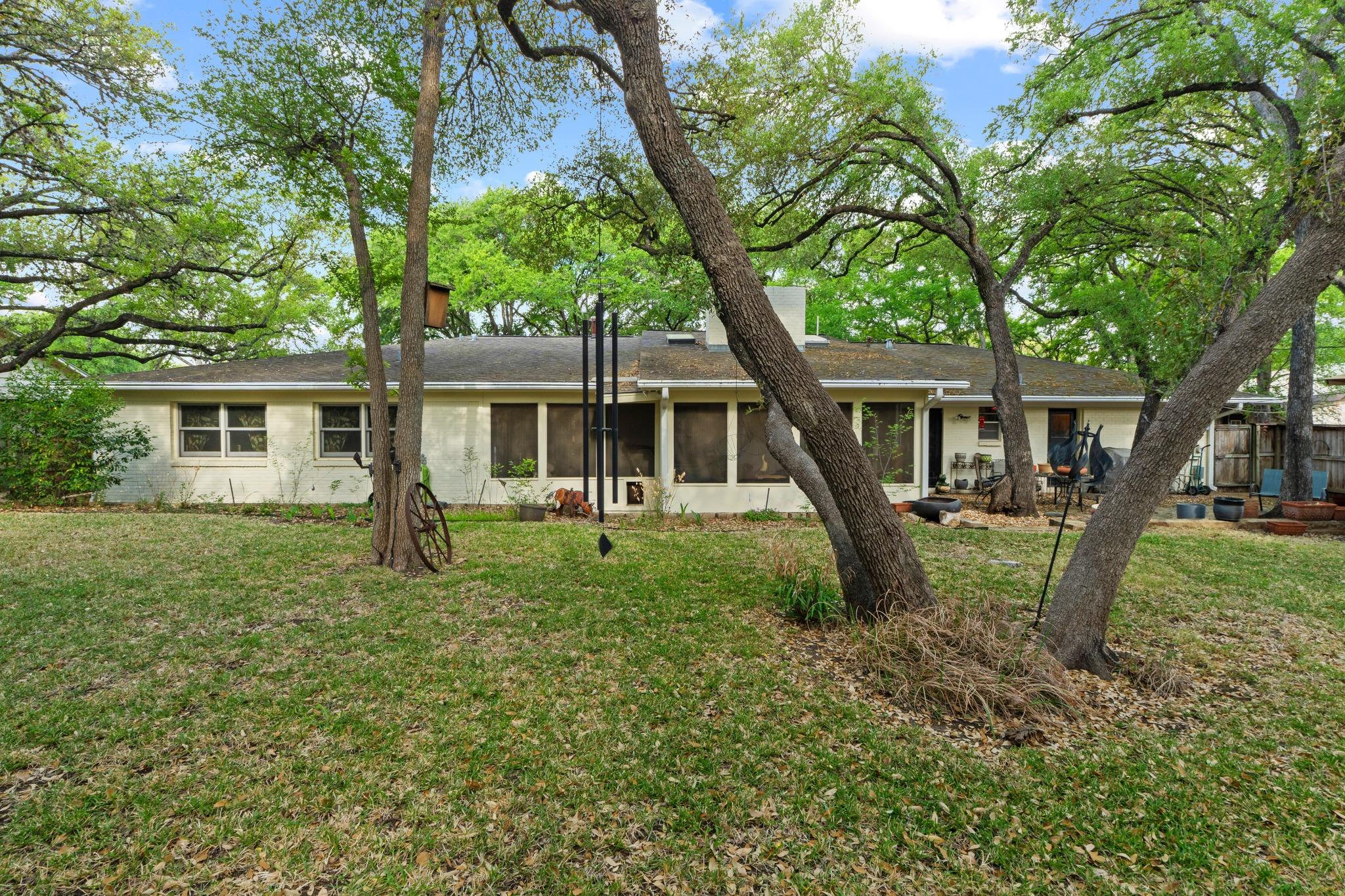 2606 Deerfoot Trail Austin TX 78704