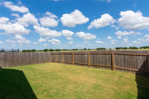 548 Rancho Del Cielo Loop Jarrell TX 76537