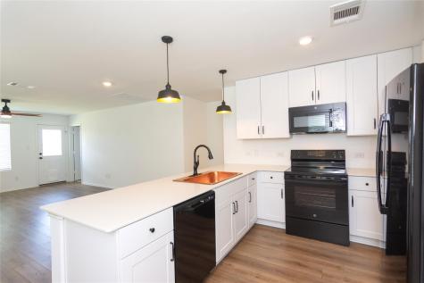 548 Rancho Del Cielo Loop Jarrell TX 76537