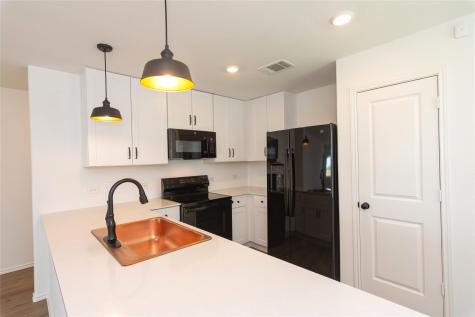 548 Rancho Del Cielo Loop Jarrell TX 76537