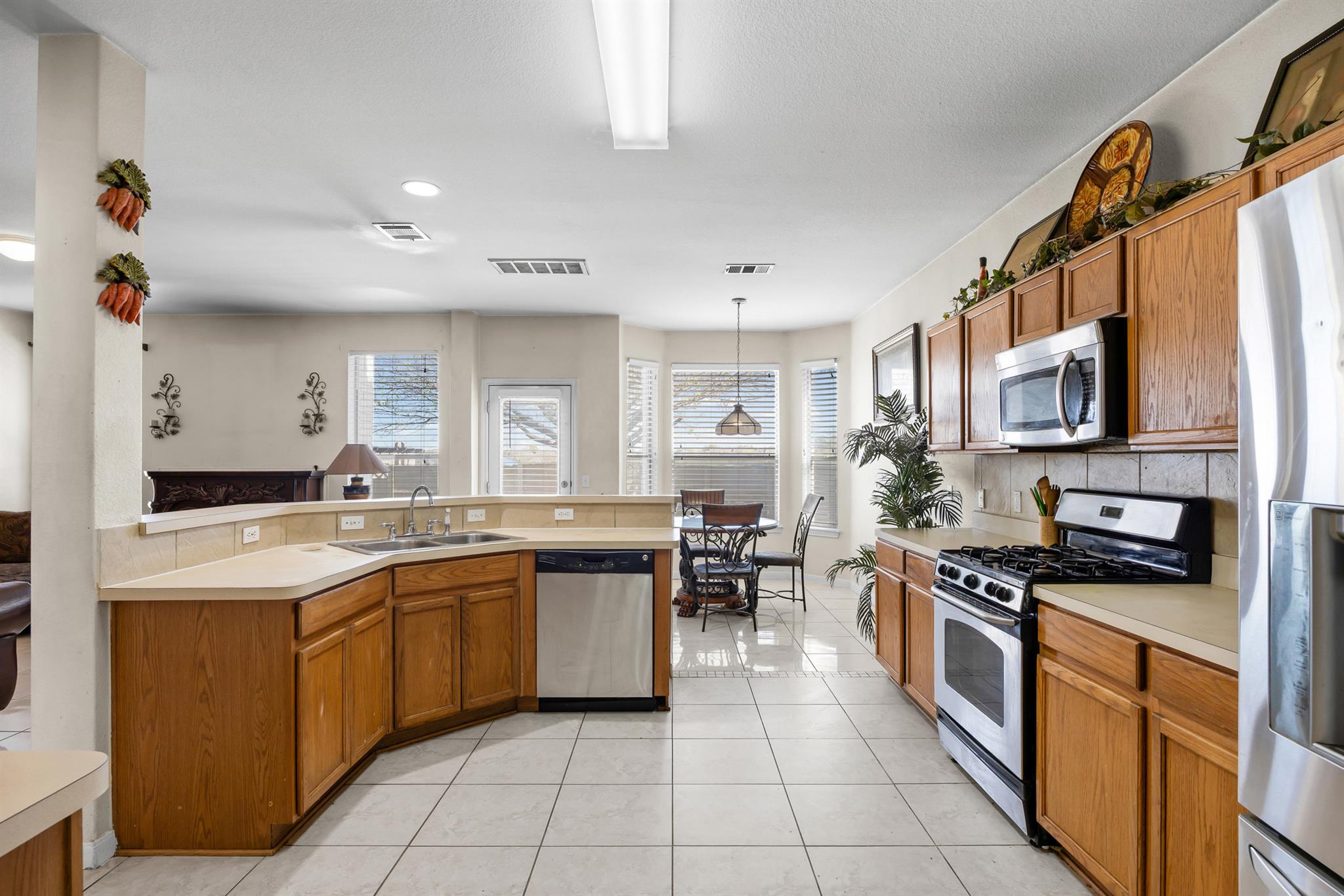3502 Shiraz Loop Round Rock TX 78665