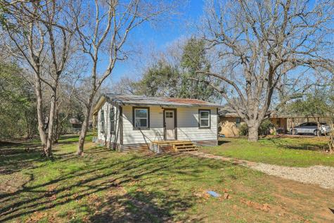 304 Harris Street Smithville TX 78957