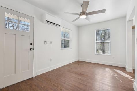 304 Harris Street Smithville TX 78957