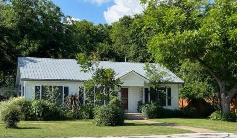 1106 Austin Street Bastrop TX 78602