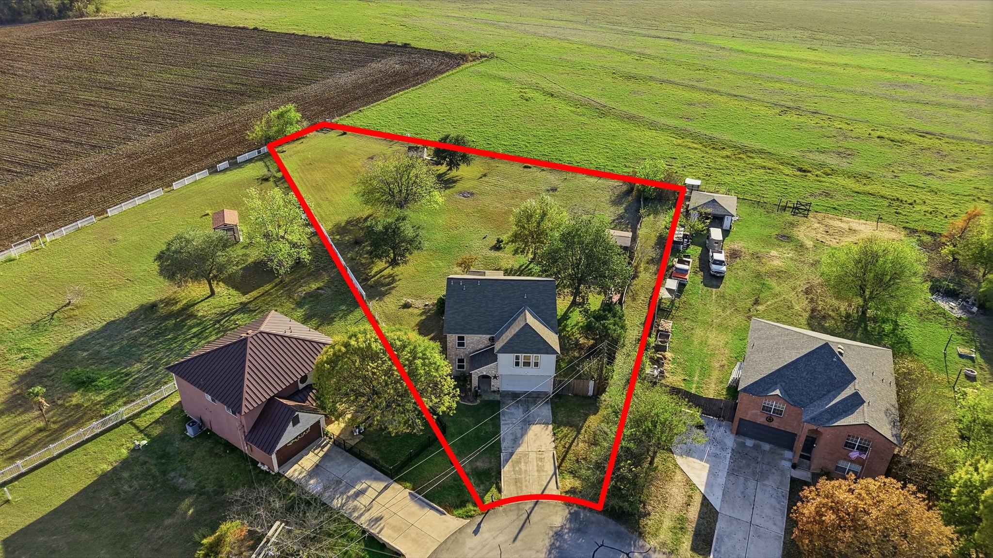 4020 Grassland Lane Kyle TX 78640