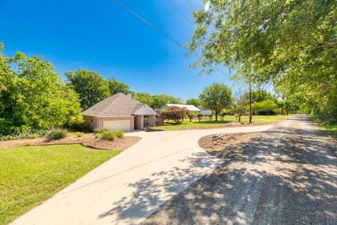 326 Red Bird Lane Kingsbury TX 78638