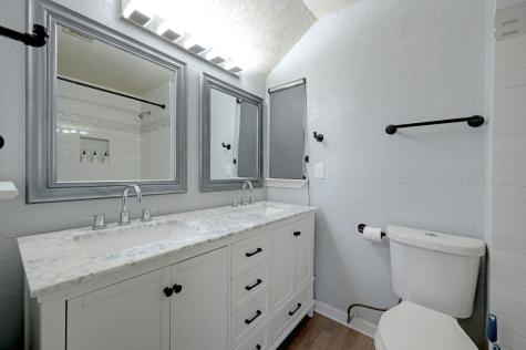 827 Briarcliff Drive San Antonio TX 78213